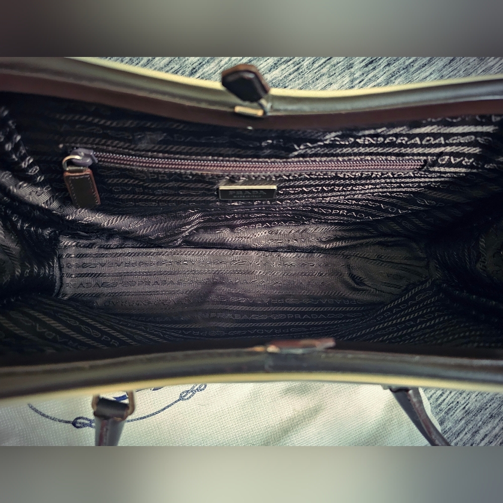 VINTAGE Prada Vitello Frame Bag - Picture 5 of 8